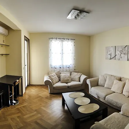 Center Lux *